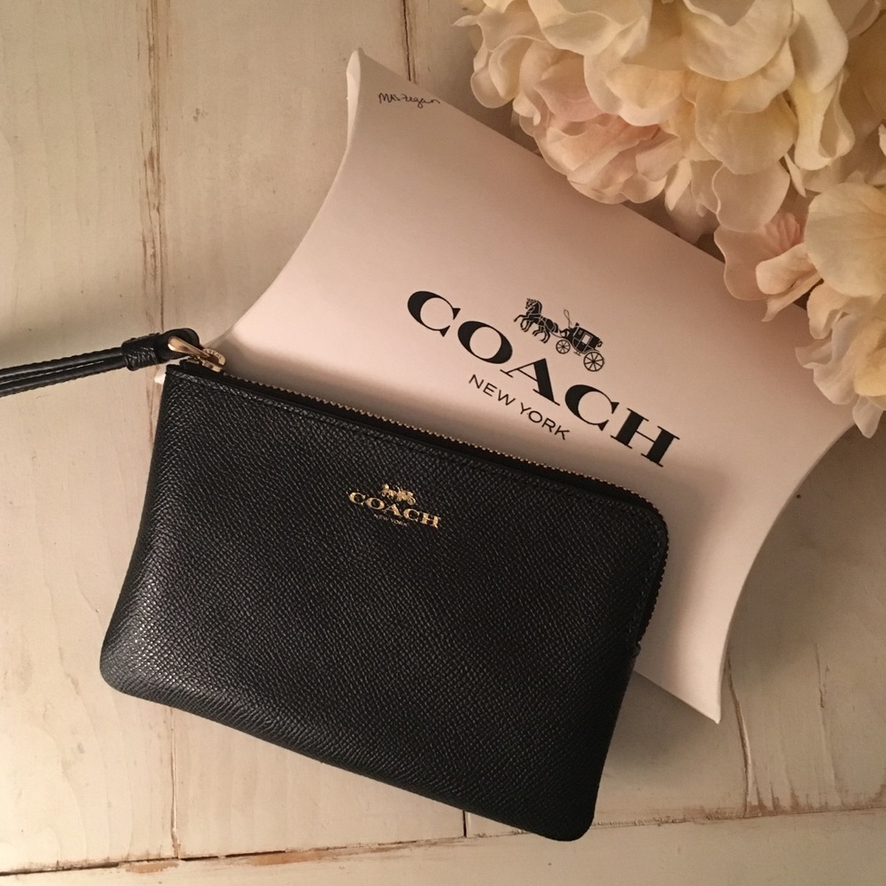 Coach Corner Zip Wallet Wristlet